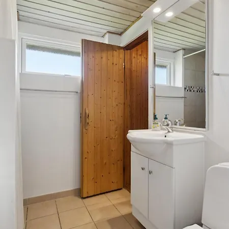 Energy-efficient Pool House Located Between The Sea And The Fjord *