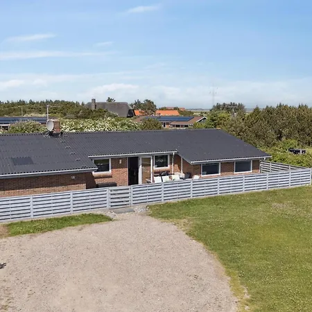 Energy-efficient Pool House Located Between The Sea And The Fjord