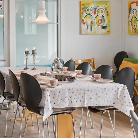 Energy-efficient Pool House Located Between The Sea And The Fjord * リンケビング