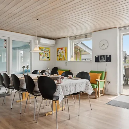 Energy-efficient Pool House Located Between The Sea And The Fjord بيت للعطل Ringkøbing